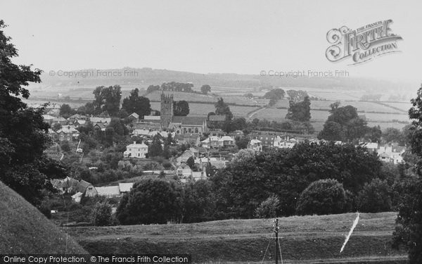 Photo of Carisbrooke, The Village c.1955