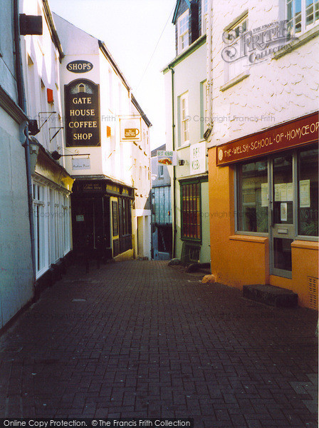 Photo of Carmarthen, Bridge Street 2004