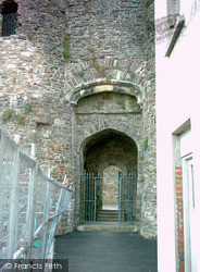 Castle Gateway 2004, Carmarthen