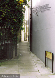 Conduit Lane 2004, Carmarthen