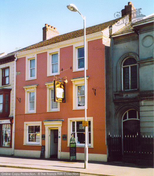 Photo of Carmarthen, Drover Arms, Lammas Street 2004