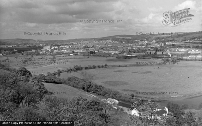 Photo of Carmarthen, Horseshoe Bend, The River Towy 1962