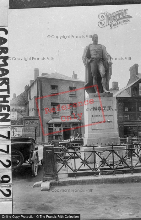 Photo of Carmarthen, Nott Monument 1925