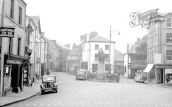 Nott Square 1949, Carmarthen