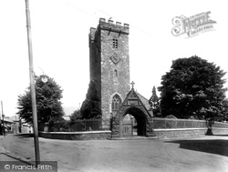 St Peter's Church 1925, Carmarthen