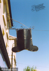 The Beaver Hat Sign, Lammas Street 2004, Carmarthen