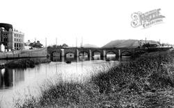 The Bridge Over The Towy 1910, Carmarthen