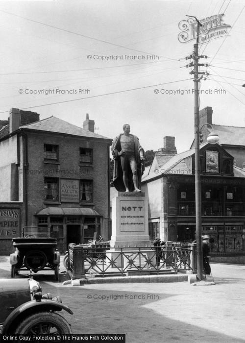 Photo of Carmarthen, The General Sir William Nott Statue 1925