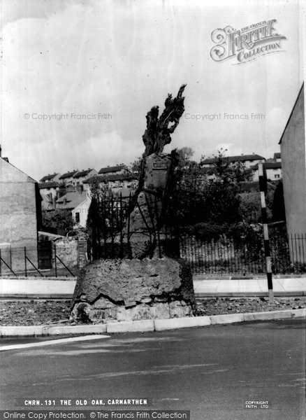 Photo of Carmarthen, The Old Oak 1962