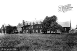 The Training College 1906, Carmarthen