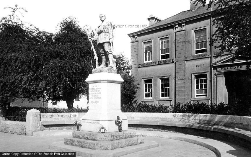 Carmarthen, War Memorial and Infirmary 1925