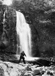 Doonan Falls 1900, Carnlough