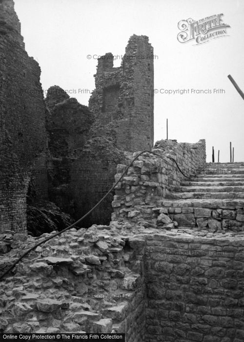Photo of Carreg Cennen, Castle 1953
