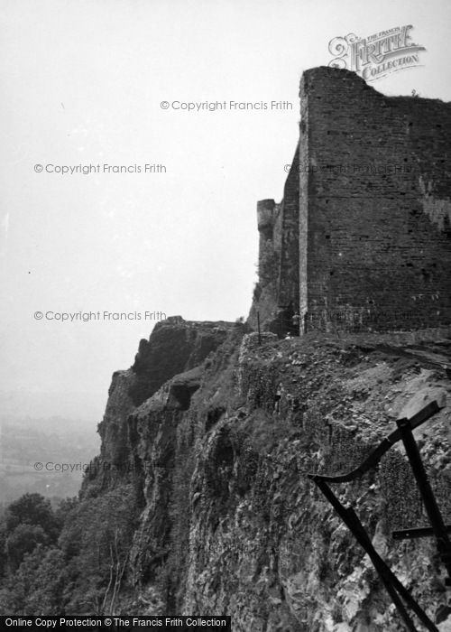 Photo of Carreg Cennen, Castle, The Ramparts 1953