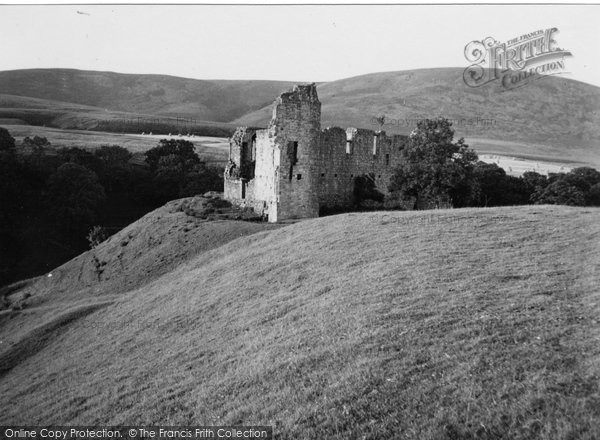 Photo of Carronbridge, Morton Castle 1951