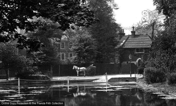 Photo of Carshalton, 1928