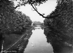 The Park 1928, Carshalton