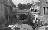 Ducks On The Beck 1914, Cartmel