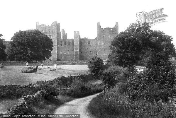 Photo of Castle Bolton, Bolton Castle 1911