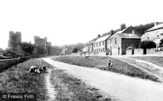 Castle Bolton, Bolton Castle and the Village 1911
