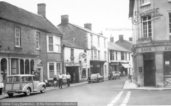 Photo of Castle Cary, Fore Street c.1970