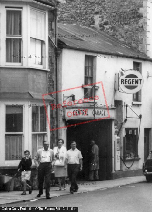 Photo of Castle Cary, Garage c.1970