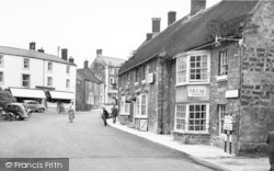 The George Hotel And Market Place c.1955, Castle Cary