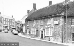 The George Hotel c.1955, Castle Cary