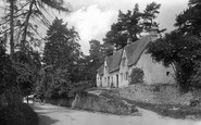 Castle Combe, 1907