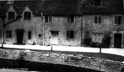 Old Cottages c.1965, Castle Combe
