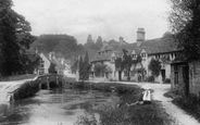 Village 1904, Castle Combe