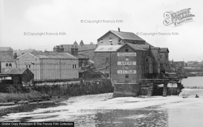 Photo of Castleford, Allinsons Flour Mill c.1955