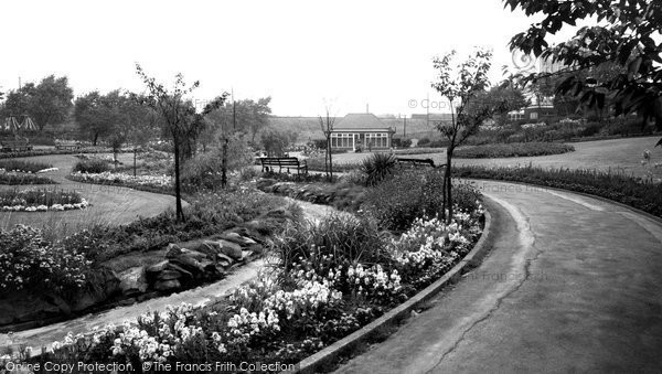 Photo of Castleford, Valley Gardens c.1955