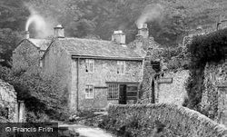 Cottage By The River Styx 1909, Castleton