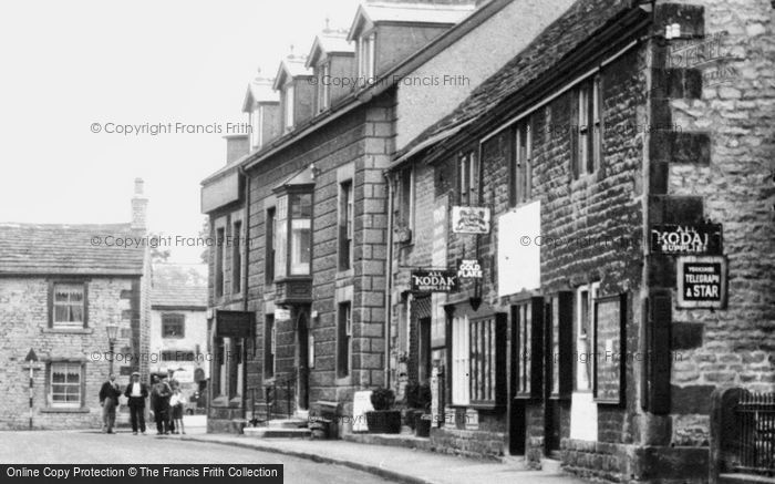 Photo of Castleton, Cross Street 1932