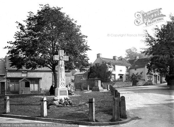 Photo of Castleton, Memorial Cross 1919