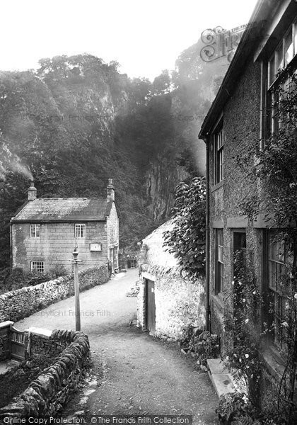 Photo of Castleton, Peak Cavern 1919
