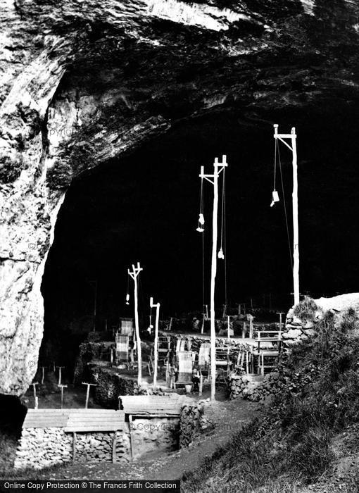 Photo of Castleton, Peak Cavern c.1864