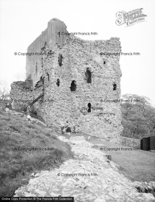 Photo of Castleton, Peveril Castle 1958