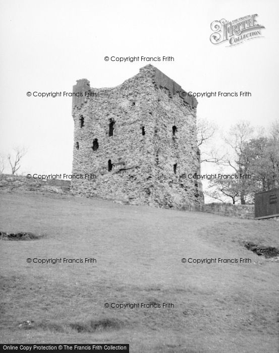 Photo of Castleton, Peveril Castle 1958
