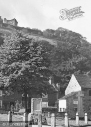 Peveril Castle And War Memorial c.1910, Castleton