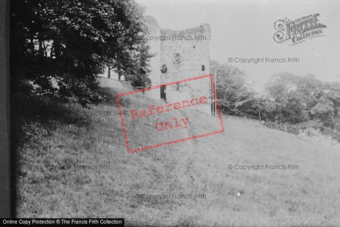 Photo of Castleton, The Castle 1932