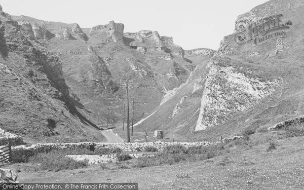 Photo of Castleton, Winnats Pass c.1955