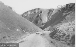 Winnats Pass c.1965, Castleton