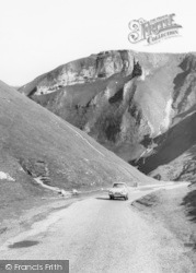 Winnats Pass c.1965, Castleton