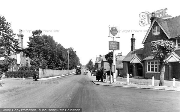Photo of Caterham, Coulsdon Road 1925