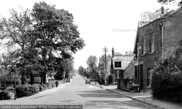 Photo of Caterham, Coulsdon Road 1951