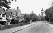 Harestone Valley Road, Council Offices And Congregational Church 1925, Caterham