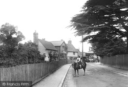 High Street 1907, Caterham