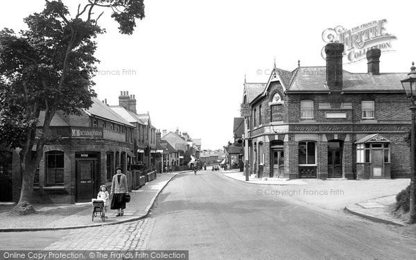 Photo of Caterham, High Street 1925